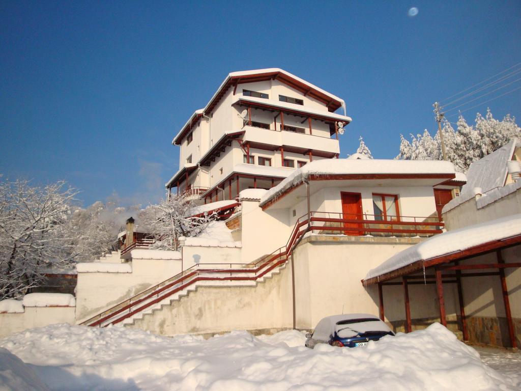 Family Hotel Diana Lyaskovo  Exterior foto
